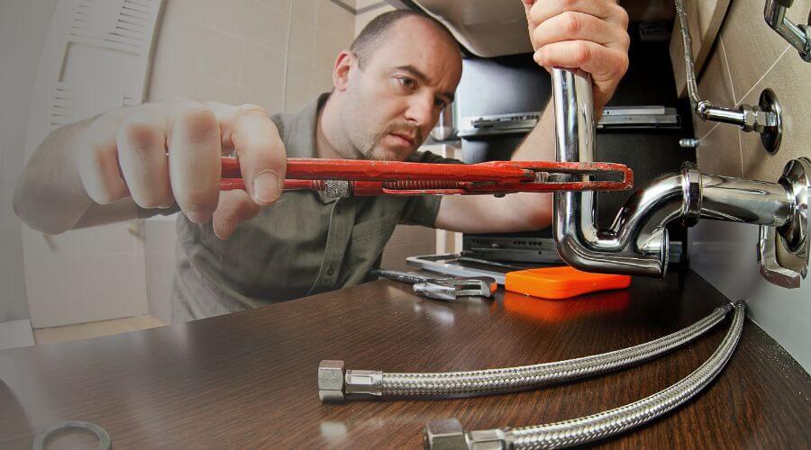Expert burst pipe repair services in Cascade, MT